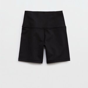 Offline by Aerie women’s bike shorts size small. 4” inseam